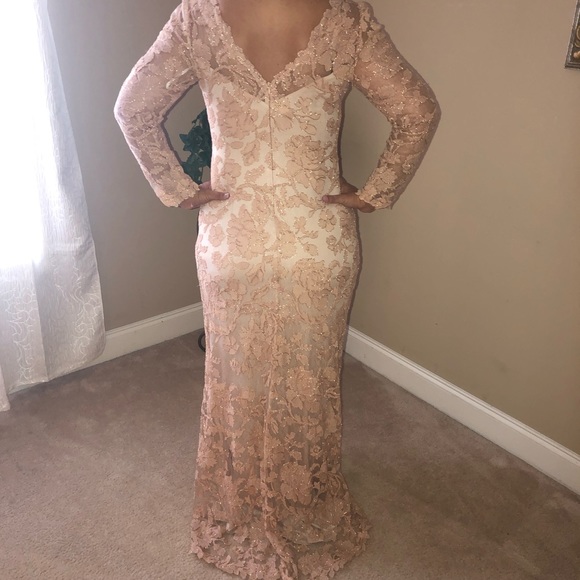 Mother of the Bride Dress - Picture 2 of 8
